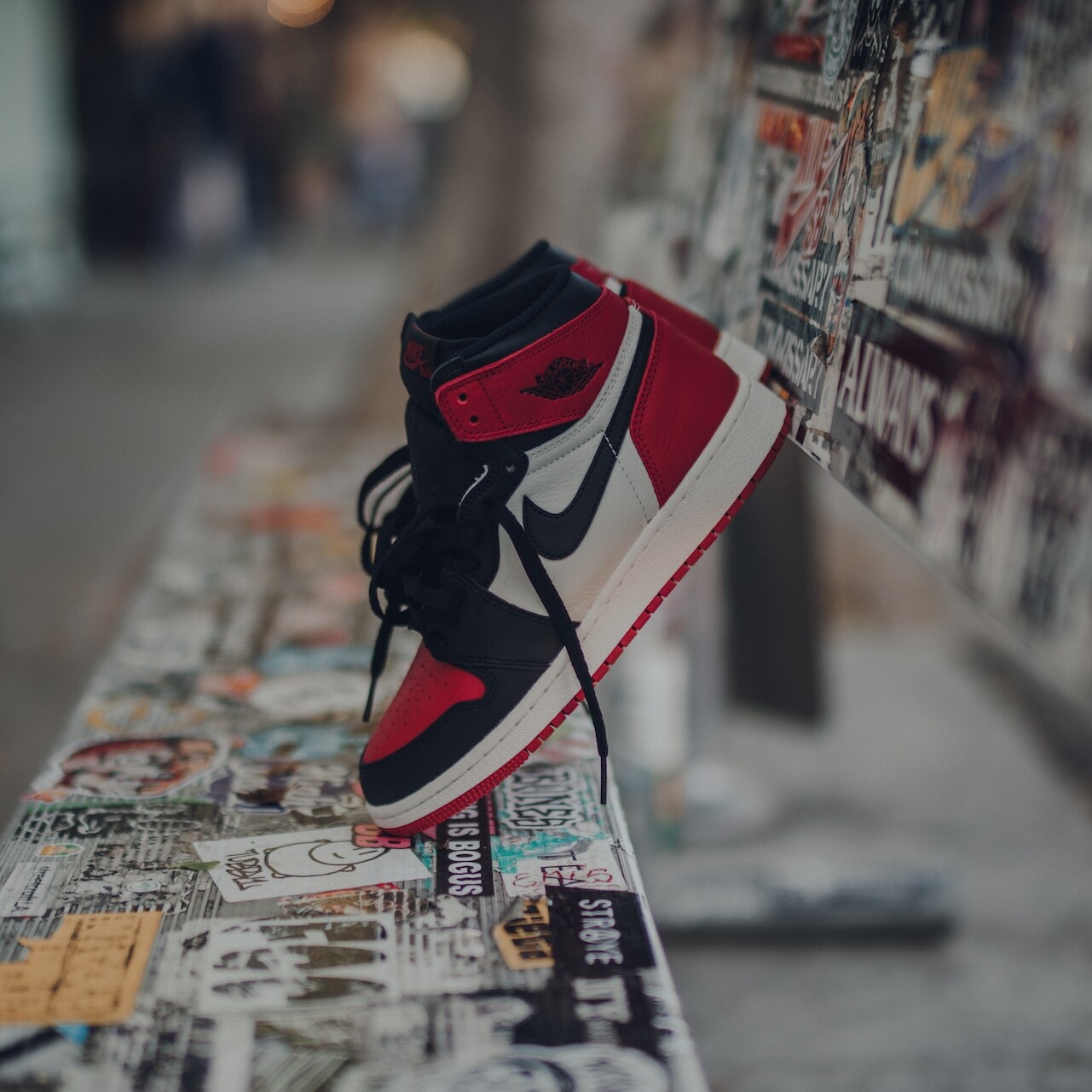 unpaired red Air Jordan 1 shoe